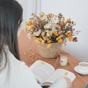 Ramo de Flores Artificiales de Margarita, 30 Cabezas, Flor de Seda, Estilo Natural, Decoración Otoñal para el Hogar, Arreglo para Mesa de Comedor - Product Image 2