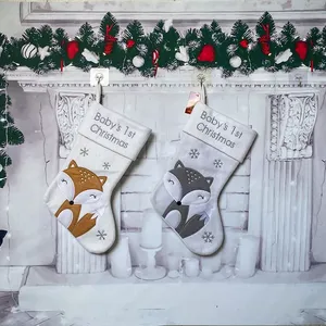 Chaussette de Noël Adorable Renard Nordique pour Nouveau-né – Idéale pour la Décoration de Noël à la Maison - Product Image 4