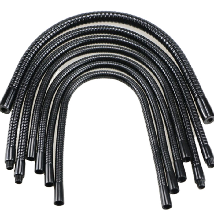 Гибкая труба с черным покрытием на заказ