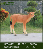 Patung Sapi Resin Ukuran Asli untuk Dekorasi Taman, Figur Sapi Fiberglass untuk Luar Ruangan dan Dalam Ruangan untuk Natal