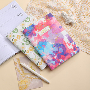 <span class=keywords><strong>2024</strong></span> frais anglais <span class=keywords><strong>calendrier</strong></span> livre couleur couverture cahier créatif <span class=keywords><strong>semaine</strong></span> <span class=keywords><strong>calendrier</strong></span> livre A5 - Product Image 4