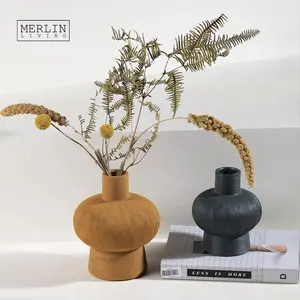 Merlin oturma kesikli tasarım nervürlü İskandinav vazo ince boru ağız seramik vazo masaüstü vazo dekorasyon