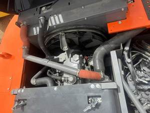 Excavatrice d'occasion Hitachi ZX360, 36 tonnes, sur chenilles, moteur et boîte de vitesses, stock Chine, disponible pour rapport - Product Image 4