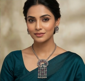 Parure de bijoux vintage de créateur avec deux pierres paon oxydées, collier et boucles d'oreilles, pour femme, style classique traditionnel ethnique, idéale pour mariage, fête et festival - Product Image 4