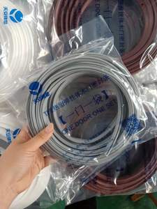 Dénudage <span class=keywords><strong>de</strong></span> porte en bois massif avec joint <span class=keywords><strong>de</strong></span> porte en bois moulé en caoutchouc TPE Bande <span class=keywords><strong>de</strong></span> caoutchouc d'étanchéité pour <span class=keywords><strong>installation</strong></span> à fente - Product Image 3