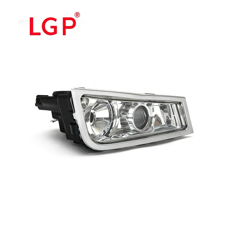 FH/FM Version 3 Fog Lamp RH 21297909 21035690 21297917 for VO truck body parts for VOLVO