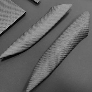 Juego de 6 piezas de molduras de fibra de carbono seca para el marco del palanca de cambios de la consola central para BMW Serie 2, Serie 3, Serie 4, M3 y M4 - Product Image 2