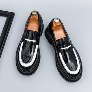 Scarpe da Uomo WITHCOCO, Nuovi Mocassini Taglia Grande, Scarpe <span class=keywords><strong>Casual</strong></span> Slip-On, Stile Britannico con Suola Spessa, in Vera Pelle Lucida per l'Estate - Product Image 3