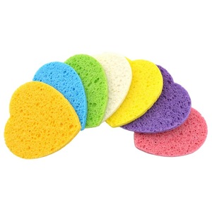 Éponge nettoyante pour le visage en coton et pulpe de bois en forme de cœur, pour le démaquillage et les soins de la peau, hydratante, double usage, forme ronde - Product Image 2