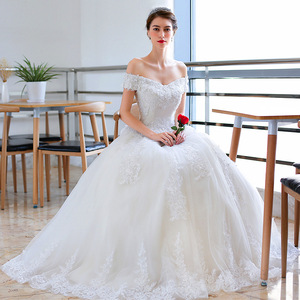 French-style Off-Shoulder Ball Gown Wedding Dress Sweetheart Neckline Empire Waist Vintage Lace Train Bride Dress - Product Image 2