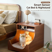 Table de chevet multifonctionnelle en bois pour humains et animaux de compagnie avec veilleuse à capteur intelligent, chargeur sans fil et mobilier de lit pour chat d'intérieur