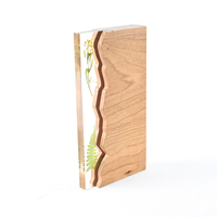 Trophées créatifs en acrylique transparent et bois avec plantes intégrées – Récompenses personnalisées de forme unique pour concours ou événements
