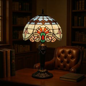 Lámparas de Mesa de Estilo Retro Europeo para Dormitorio, Diseño Barroco Azul, Creativas para Sala de Estar y Estudio - Suministro Directo de Fábrica - Product Image 4