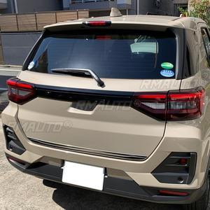 Bande décorative de coffre arrière de voiture en acier inoxydable pour cadre de porte extérieur, kit carrosserie Toyota RAIZE, accessoires de voiture - Product Image 3