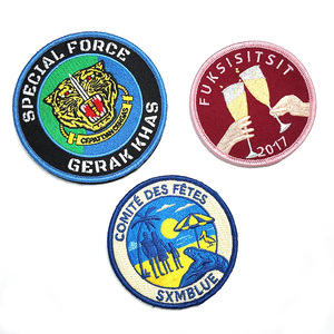 Parches Bordados Personalizados de Alta Calidad con Logotipo y <span class=keywords><strong>Texto</strong></span>, para Coser o Planchar en Ropa, Parches Personalizados para Gorras - Product Image 1