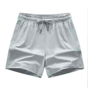 Short de sport personnalisé pour femmes pour l'entraînement, l'échauffement, taille haute, décontracté, coupe ample, short de yoga en polyester, décoration sans couture, poche avec logo - Product Image 5