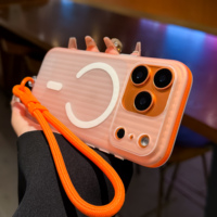Coque PC magnétique à chargement sans fil pour iPhone Air 17 16 15 14 Pro Max, motif rayures ondulées mat, avec bracelet de poignet et coque transparente