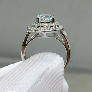 Anello Vintage con Cristalli Pavé per Donne, Elegante Accessorio per Abiti da Festa - Product Image 4
