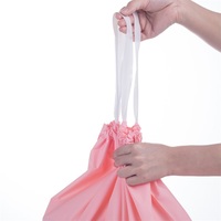 Sacs de courses en plastique recyclable rose avec poignées Flexiloop, sac fourre-tout en nylon imprimé personnalisé pour une utilisation promotionnelle