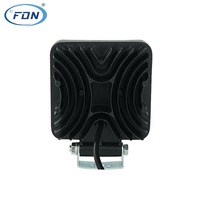 Lumière de travail LED cube 4 pouces 12-36V 126W Accessoires de voiture Étanche Lumière de conduite LED pour 4x4 Tout-terrain Voiture Camion Véhicule SUV