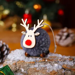 Liontin dekorasi Natal bahan wol, tas liontin rusa kartun, hadiah Aksesori liontin pohon Natal