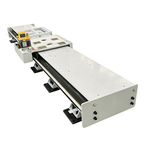 Rail de guidage motorisé pour robot de soudage à 7ème axe, contrôlé par PLC, robuste, pour station de pièces automobiles et construction lourde - Product Image 1