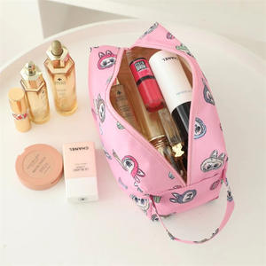 Neceser Kawaii de Dibujos Animados para Mujer <span class=keywords><strong>Bolsa</strong></span> de Maquillaje Labubu <span class=keywords><strong>Hello</strong></span> Kt Kuromi Cinnamoroll de <span class=keywords><strong>Viaje</strong></span> Portátil e Impermeable - Product Image 2