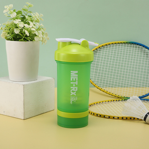 Gagnez une promotion de qualité supérieure Fitness Protein Gym Bouteille d'eau shaker en plastique sans BPA avec boîte à pilules - Product Image 3