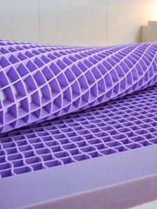 Cubrecolchón de Espuma Viscoelástica con Gel Refrigerante de Silicona y Rejilla TPE, Tamaño King y Queen, Personalizado, Venta al Por Mayor de Fábrica - Product Image 5