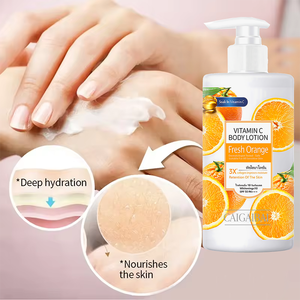 Etiqueta privada 300ml Hombres Mujeres Anti Manchas oscuras Hidratante Blanqueamiento Vitamina C Cúrcuma Ácido Kójico Loción corporal - Product Image 3