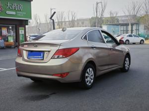 Hyundai Verna/Reina 1.4L manuelle 2014 |   Voiture <span class=keywords><strong>de</strong></span> <span class=keywords><strong>ville</strong></span> ultra fiable à faible coût |   Parfaite première voiture / véhicule utilitaire - Product Image 6