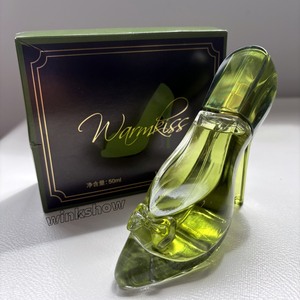 น้ำหอม 50 มล. Les Parfum En Gros Unisexe แบบสเปรย์ สำหรับผู้หญิง กลิ่นหอมติดทนนาน บอดี้มิสต์ ปริมาณสั่งซื้อขั้นต่ำน้อย - Product Image 1