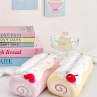 Trousse à crayons en peluche motif gâteau roulé suisse, grande capacité, pochette à stylos en fourrure avec fermeture éclair et petite couche intérieure pour rangement de bureau des étudiants