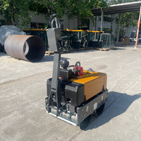 Compacteur routier vibrant à double tambour mini de 0,3 à 0,5 tonnes avec moteur diesel Changchai et pompe inclinée pour travaux de construction