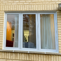 Ventanas Corredizas de Alta Calidad Estilo Americano y Francés con Diseño de Rejilla, Hechas de Aleación de Aluminio