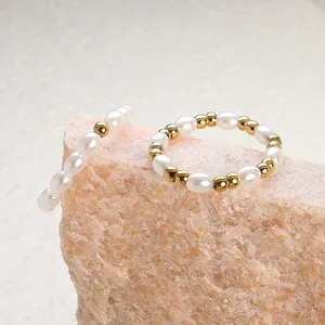 Luxury Stretchy Fresh Water Pearls Ring 18k Plated Gold Beads Finger Ring Adjustable Elasticated Pearl Bead Stackable Ring