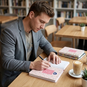 Nouveau carnet de planification A5 2026 : Organiseur <span class=keywords><strong>manuel</strong></span> floral simple et élégant pour agenda et itinéraire - Product Image 2