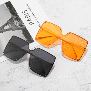 Lunettes de soleil carrées surdimensionnées vintage 2026 pour femme avec logo personnalisé, monture métallique et protection UV400 - Product Image 5
