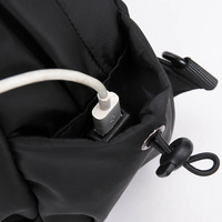 Bolsa de pecho con conexión USB portátil Bolsa de pecho impermeable para hombres de moda de gran capacidad