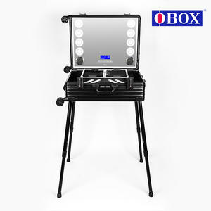 Maletín de maquillaje OBOX de 24 pulgadas, metálico, con ruedas giratorias, bloqueable, profesional, para maquillaje permanente y arte de uñas. - Product Image 3