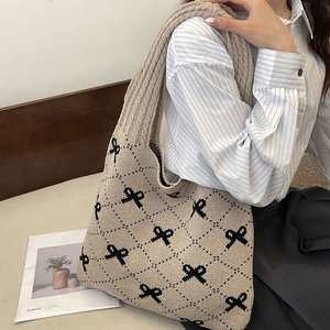 Bolso Tote de Gran Capacidad para Mujer, Nuevo Modelo 2025, Tejido con Lazo, Cierre Abierto y Forro de Poliéster - Product Image 2