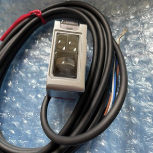 เซ็นเซอร์เลเซอร์ Lr-w70 Lr-w70c เซ็นเซอร์ลำแสงเลเซอร์ และชนิดจุดเล็ก/สองจุด แบบสายเคเบิล - Product Image 3