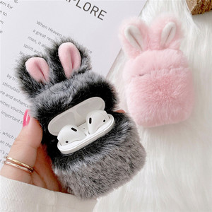 Funda de Lujo para <span class=keywords><strong>AirPods</strong></span> Pro 1 <span class=keywords><strong>2</strong></span>, con <span class=keywords><strong>Carga</strong></span> Inalámbrica, Diseño de Conejito, con Mosquetón, Funda de Peluche Suave con Orejas de Conejo - Product Image 1