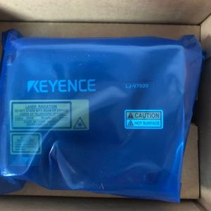 เซ็นเซอร์วัดระยะทางด้วยเลเซอร์ Keyence รุ่น LJ-V7020 พร้อมสายเคเบิล LJ-V7001 ชนิด NPN Output ป้องกันน้ำและฝุ่นระดับ IP67 - Product Image 2