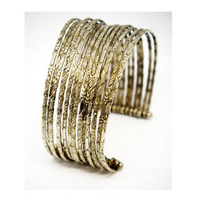 Bracelet en forme d'étoile fait à la main pour femmes, multicouche, grande manchette en métal, bijoux cadeau - Product Image 5