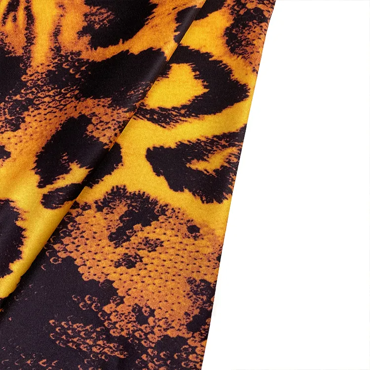 Düşük adedi Polyester Anti ter Spandex 4 yollu streç çözgü örme elastik leopar baskılı kumaş pantolon için