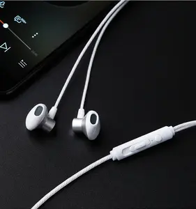 Hot Sales Metal Shell Bass Sound Mobile Computer Universal Wired In Ear Earphone