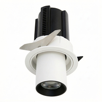 Plafonnier LED encastré orientable anti-éblouissement IP44 10W COB à intensité variable
