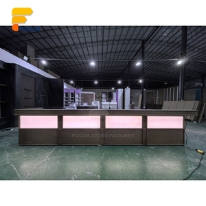 Arredamento Contemporaneo per Caffetteria: Vetrina per Pasticceria in Legno e Vetro, Bancone Menu, Espositore per Panetteria, Layout Bar Caffè - Product Image 4