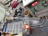 Préparation du sol meulage du béton meulage diamant à liaison dure meuleuse de sol Lavina 30 # grain chaussures de meulage segment d'étape